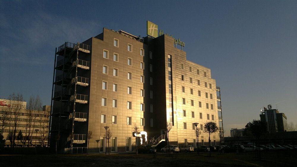 Holiday Inn Milan Nord Zara By Ihg Cinisello Balsamo Esterno foto