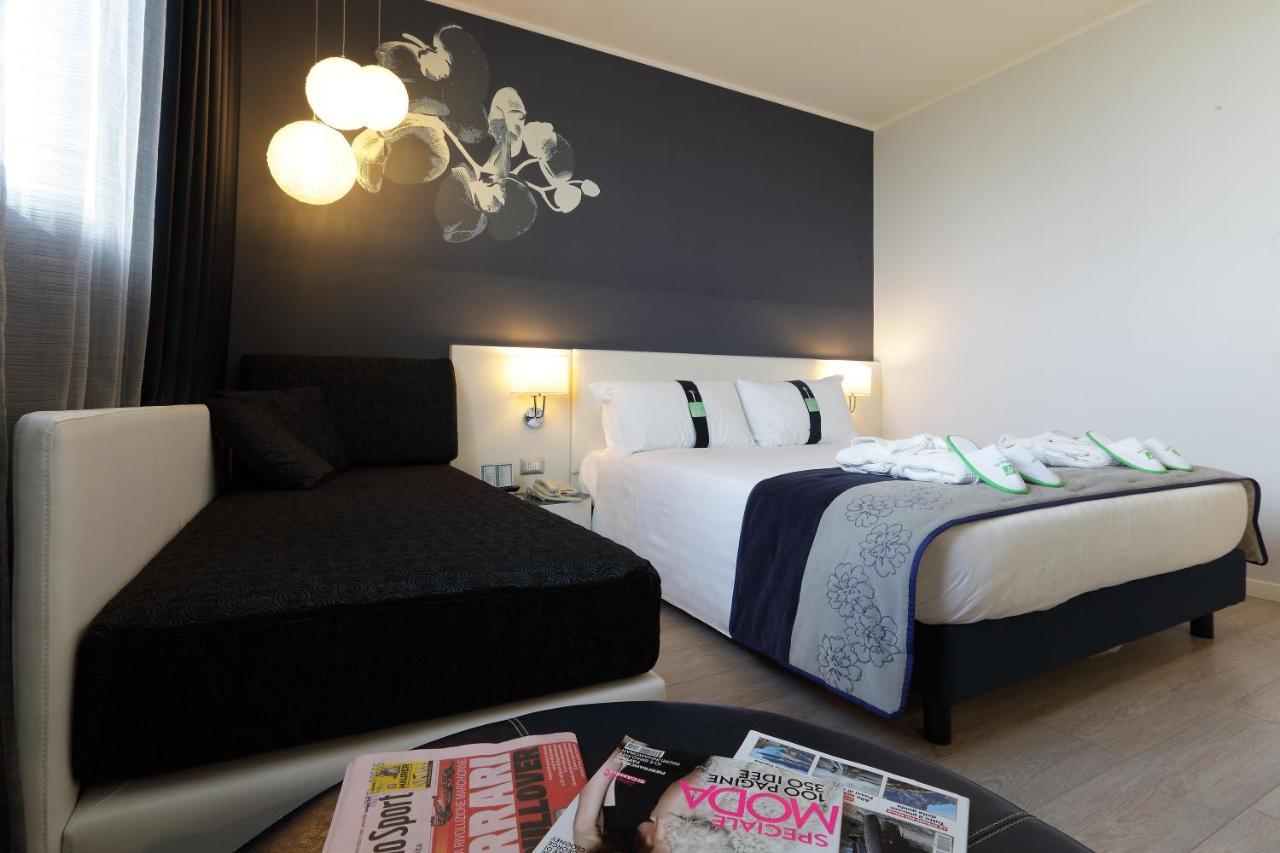 Holiday Inn Milan Nord Zara By Ihg Cinisello Balsamo Esterno foto