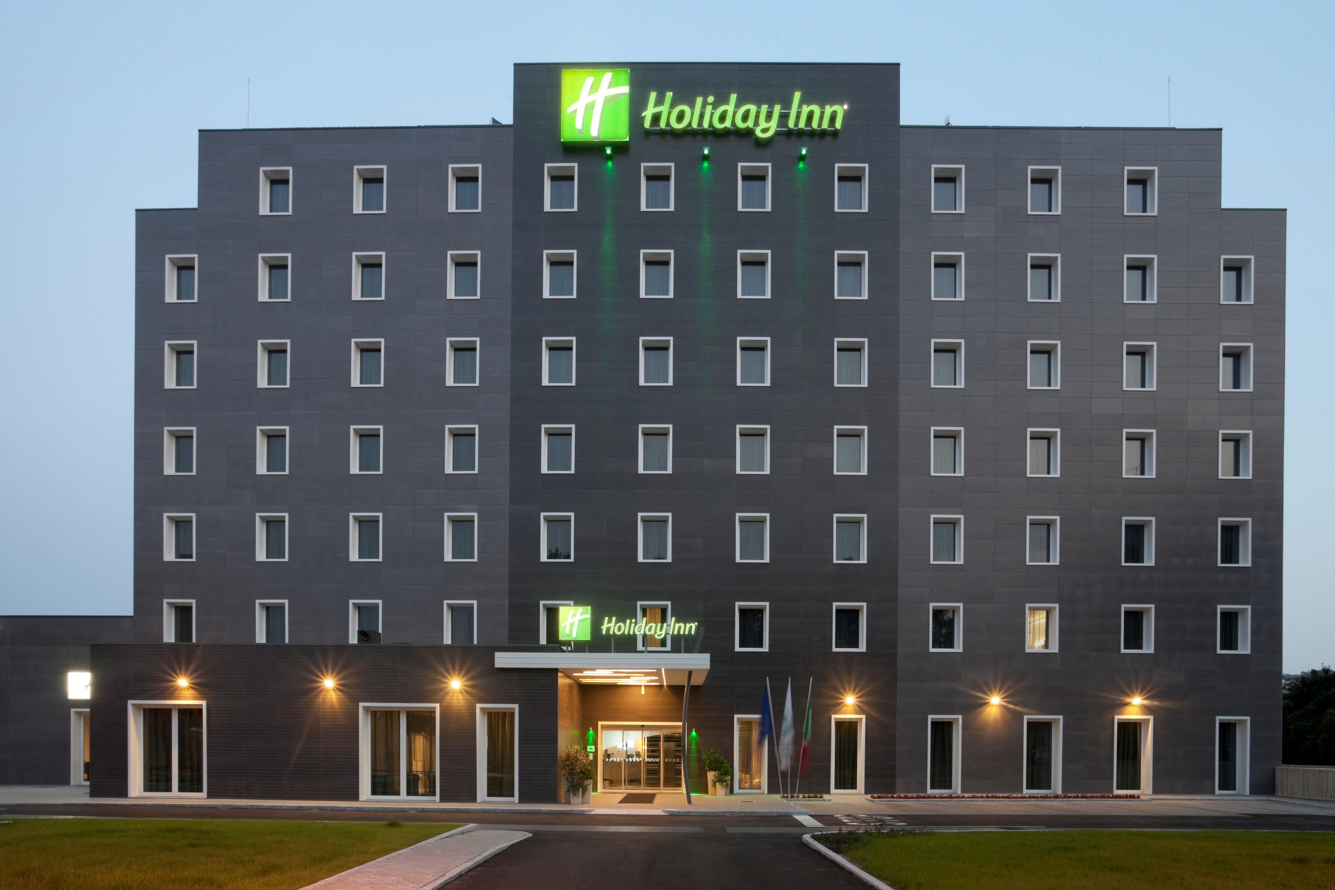 Holiday Inn Milan Nord Zara By Ihg Cinisello Balsamo Esterno foto