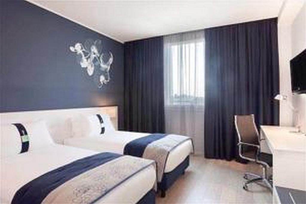 Holiday Inn Milan Nord Zara By Ihg Cinisello Balsamo Esterno foto